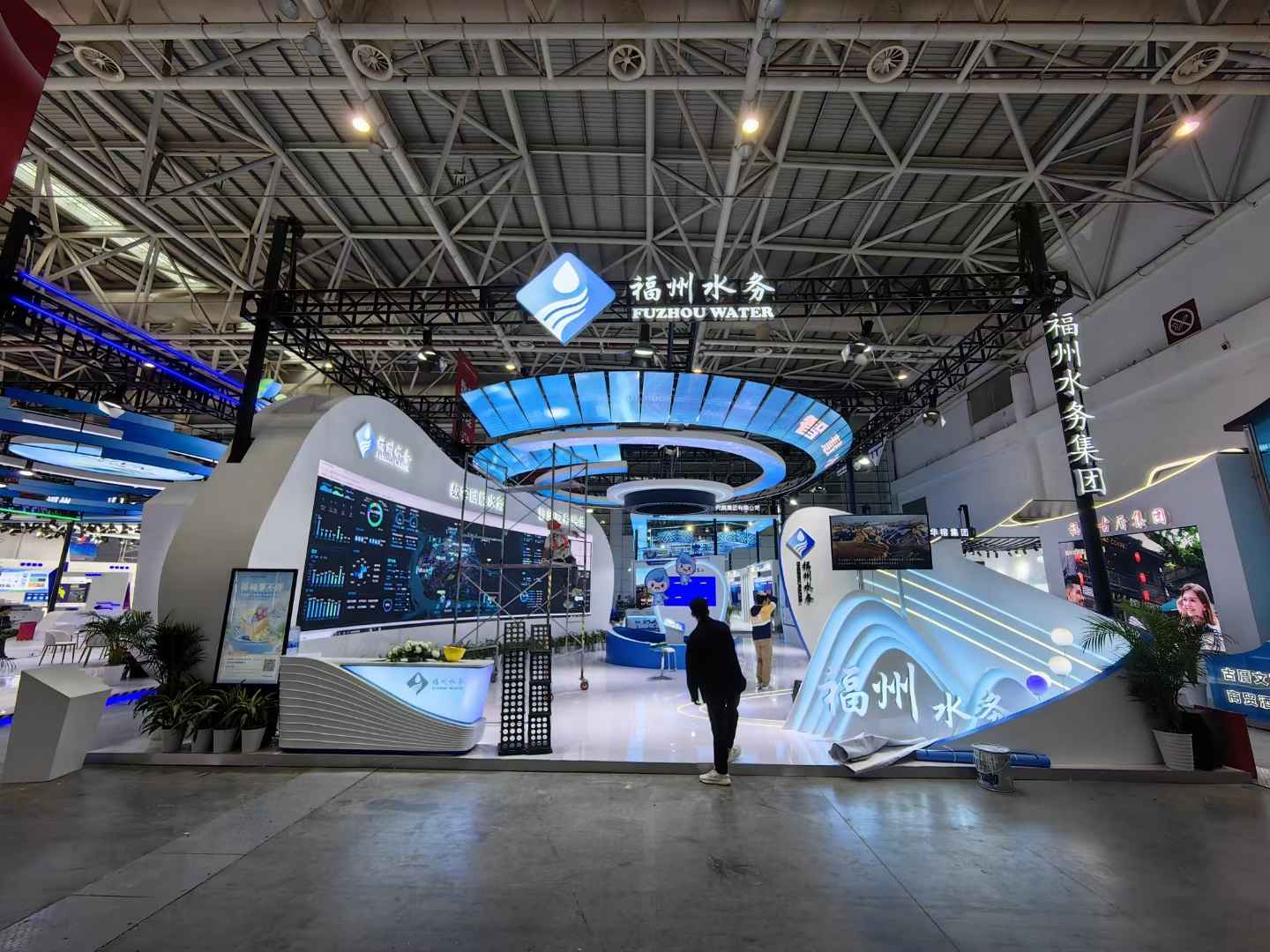 廣州企業(yè)展廳設(shè)計(jì)公司布展2024第十四屆中國(guó)數(shù)字營(yíng)銷與電商創(chuàng)新峰會(huì)