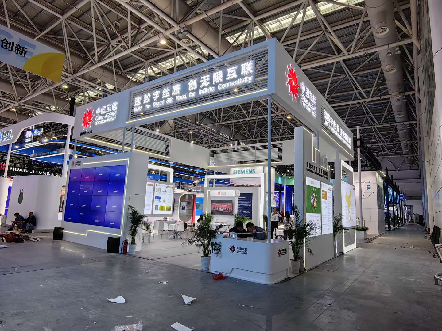 廣州展覽展會(huì)設(shè)計(jì) 展覽展臺(tái)搭建工廠廠家 展覽展位設(shè)計(jì)公司 廣州展覽展會(huì)設(shè)計(jì) 展覽展臺(tái)搭建工廠廠家 展覽展位設(shè)計(jì)公司